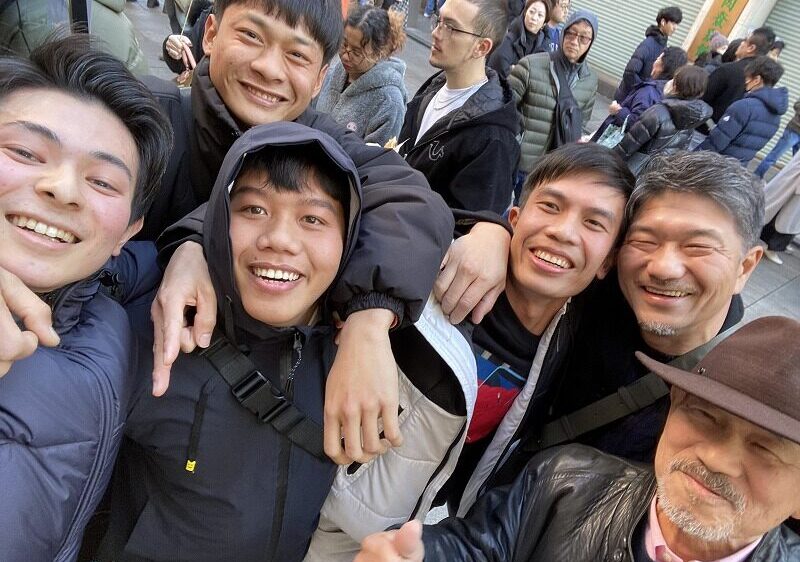 E2FE62E0-60D7-4917-9782-E7C618C1183D